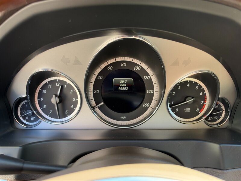 Used 2013 Mercedes-Benz E 550 Cabriolet image 31