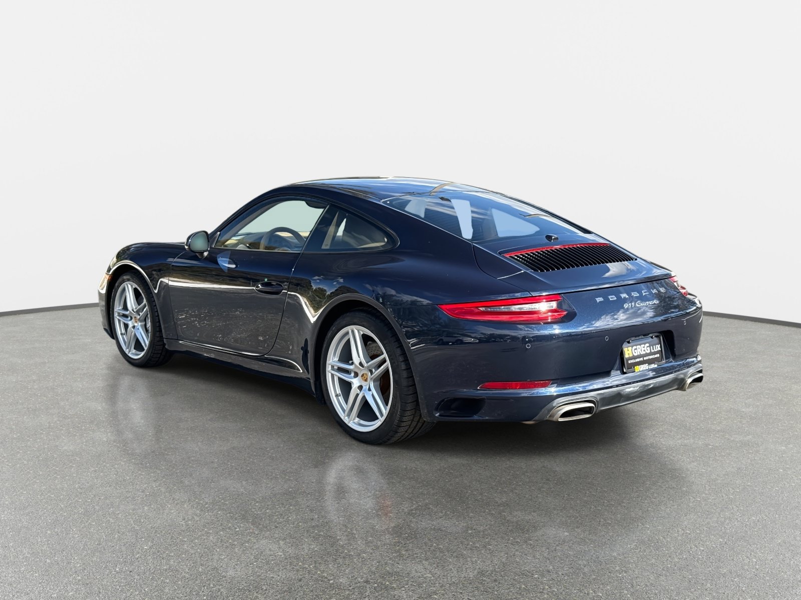 Used 2017 Porsche 911 Carrera 4 AWD/4WD image 5