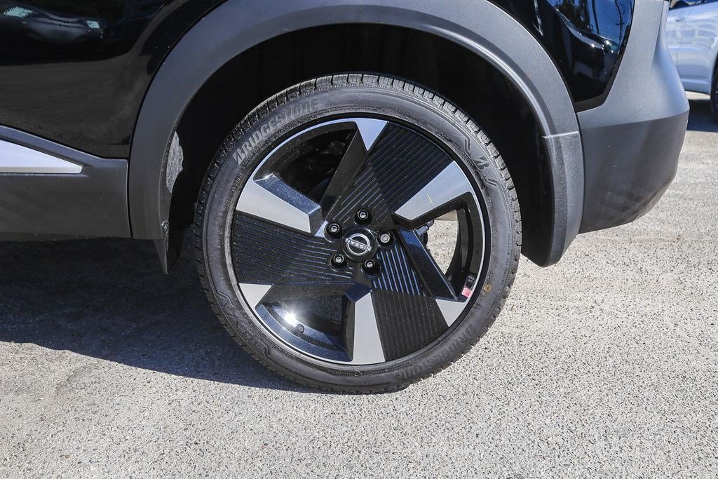 New 2026 Nissan Kicks SR FWD image 10
