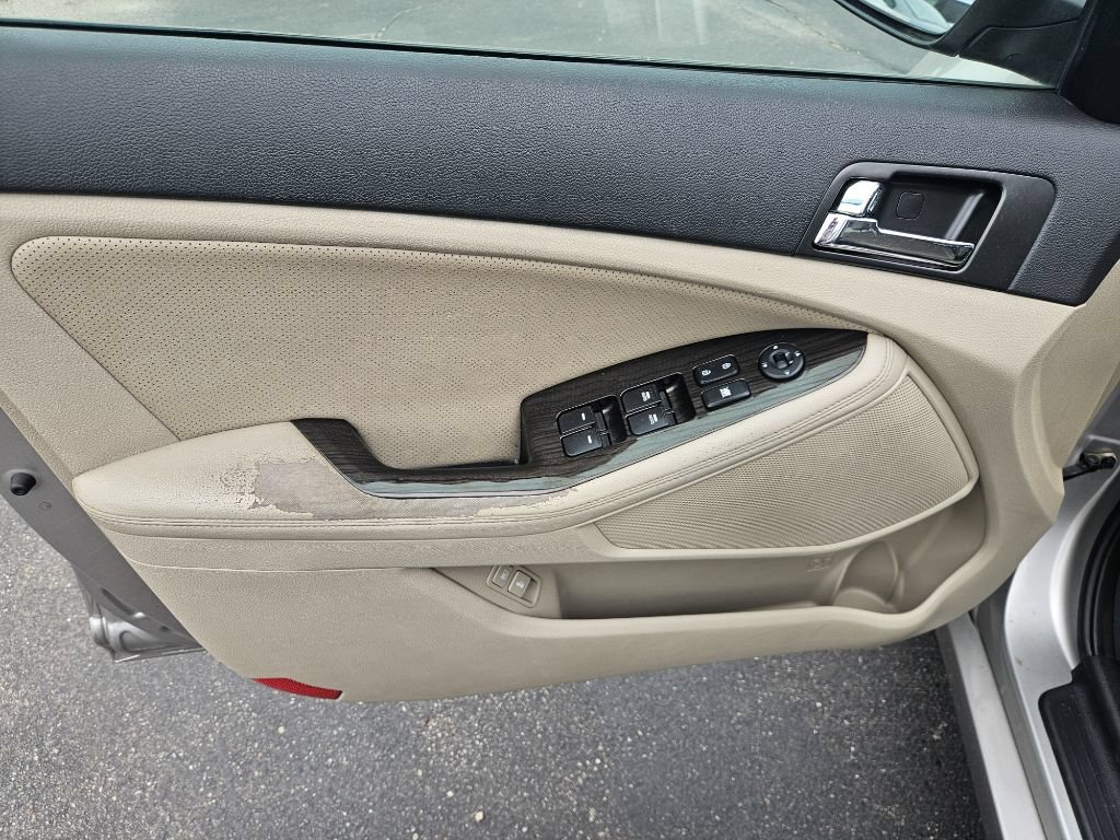 Used 2012 Kia Optima EX FWD image 13