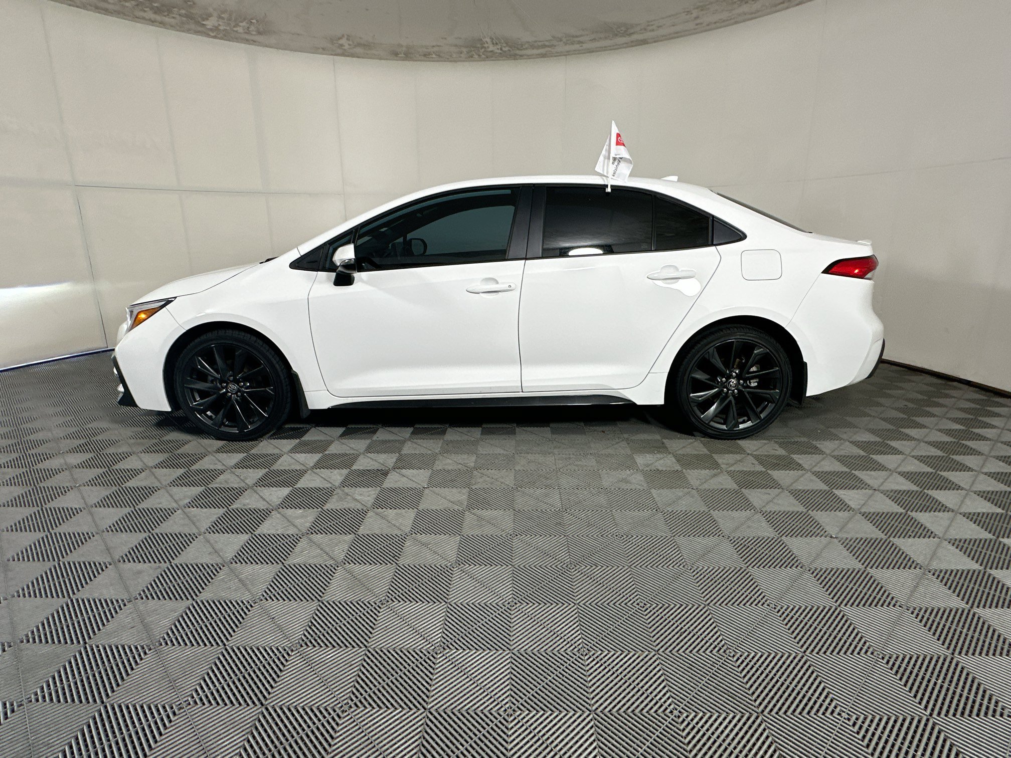 Certified 2026 Toyota Corolla SE FWD image 6