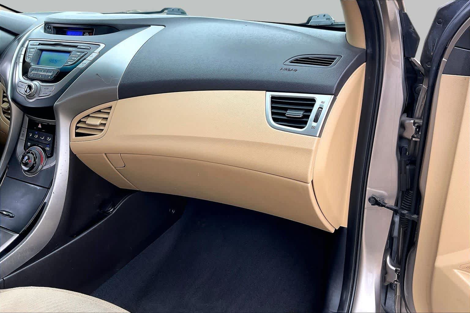 Used 2013 Hyundai Elantra GLS FWD image 19