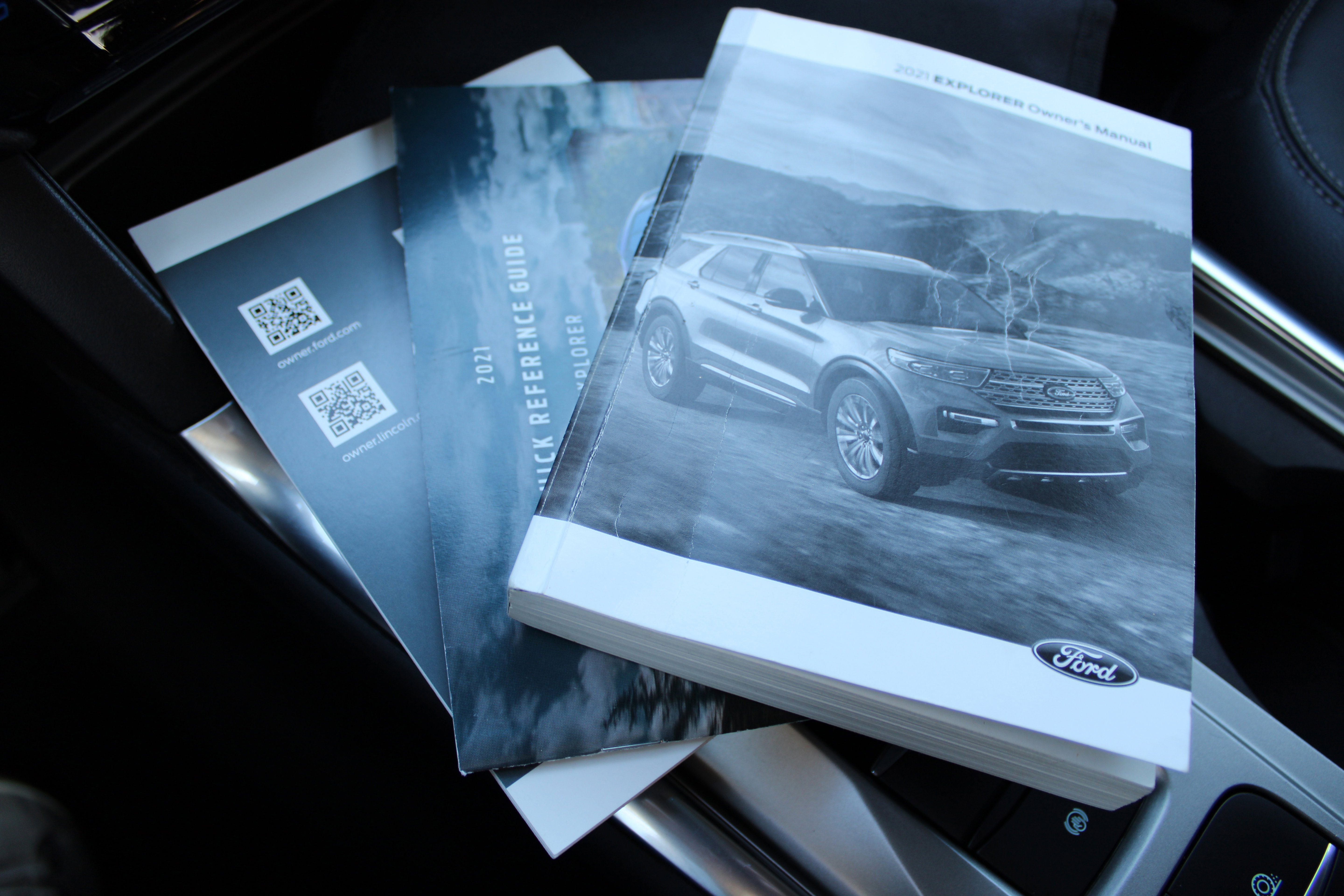 Used 2021 Ford Explorer Limited w/ Equipment Group 301A image 29