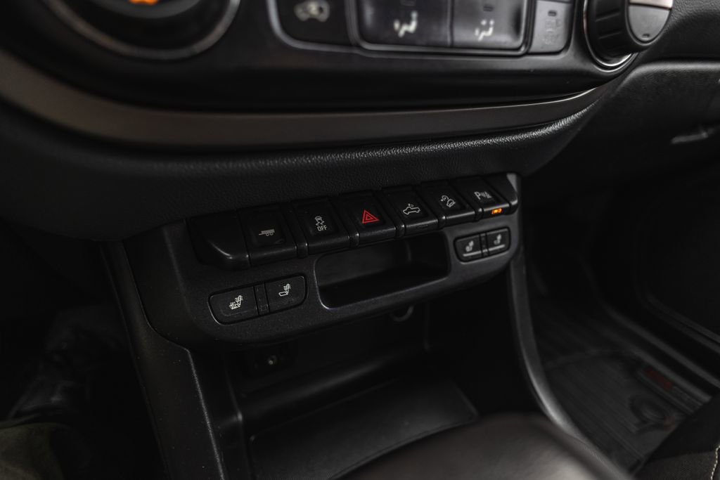 Used 2020 Chevrolet Colorado Z71 image 19