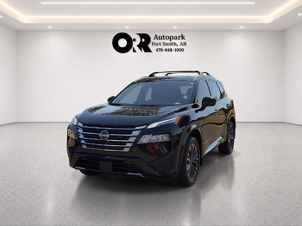 Used 2025 Nissan Rogue Platinum w/ Platinum Premium Package AWD/4WD image 2