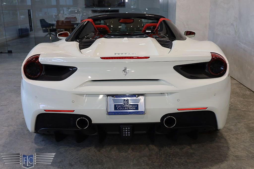 Used 2019 Ferrari 488 Spider image 8