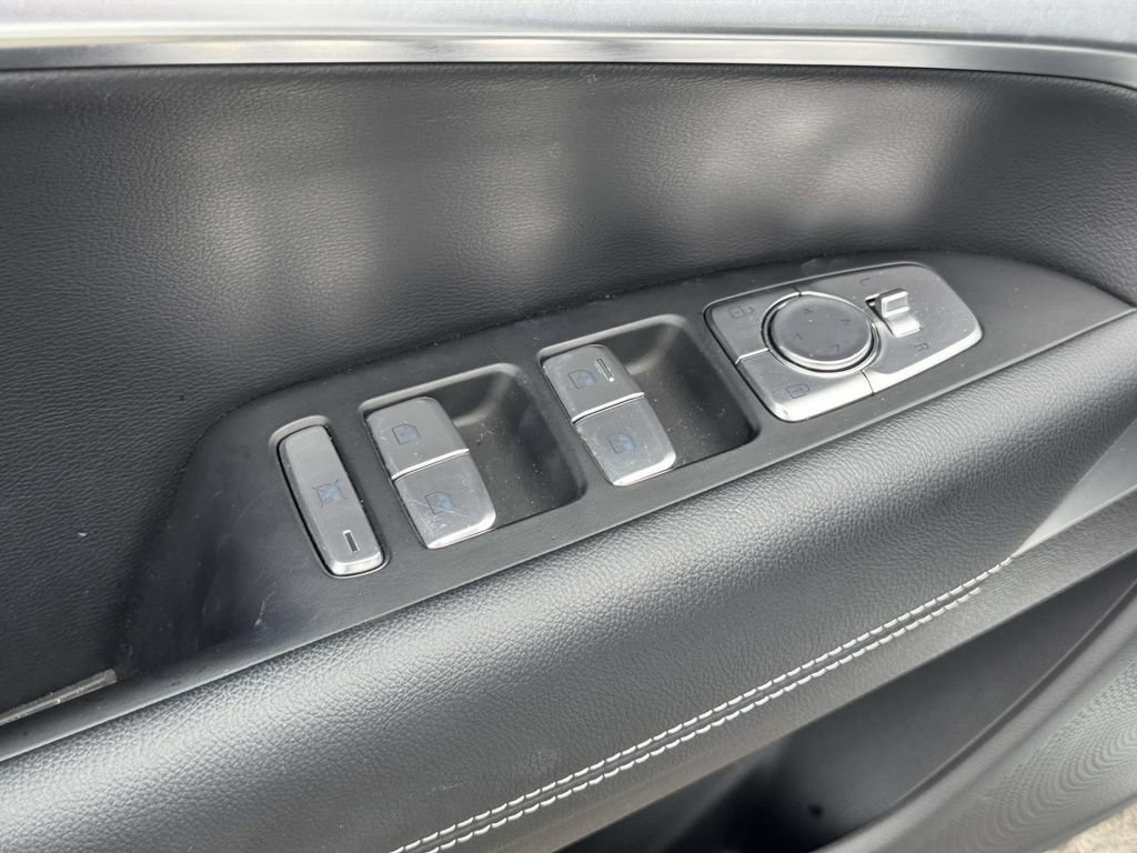 Certified 2026 Genesis G70 2.5T AWD/4WD image 16