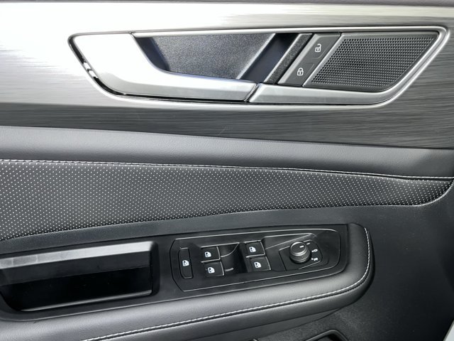 New 2026 Volkswagen Atlas Cross Sport SE AWD/4WD image 12