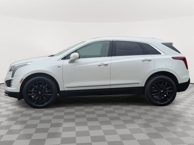 Certified 2022 Cadillac XT5 Premium Luxury w/ Technology Package AWD/4WD image 3