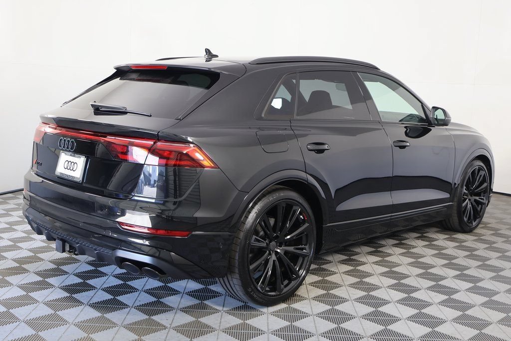 New 2027 Audi SQ8 Prestige AWD/4WD image 2