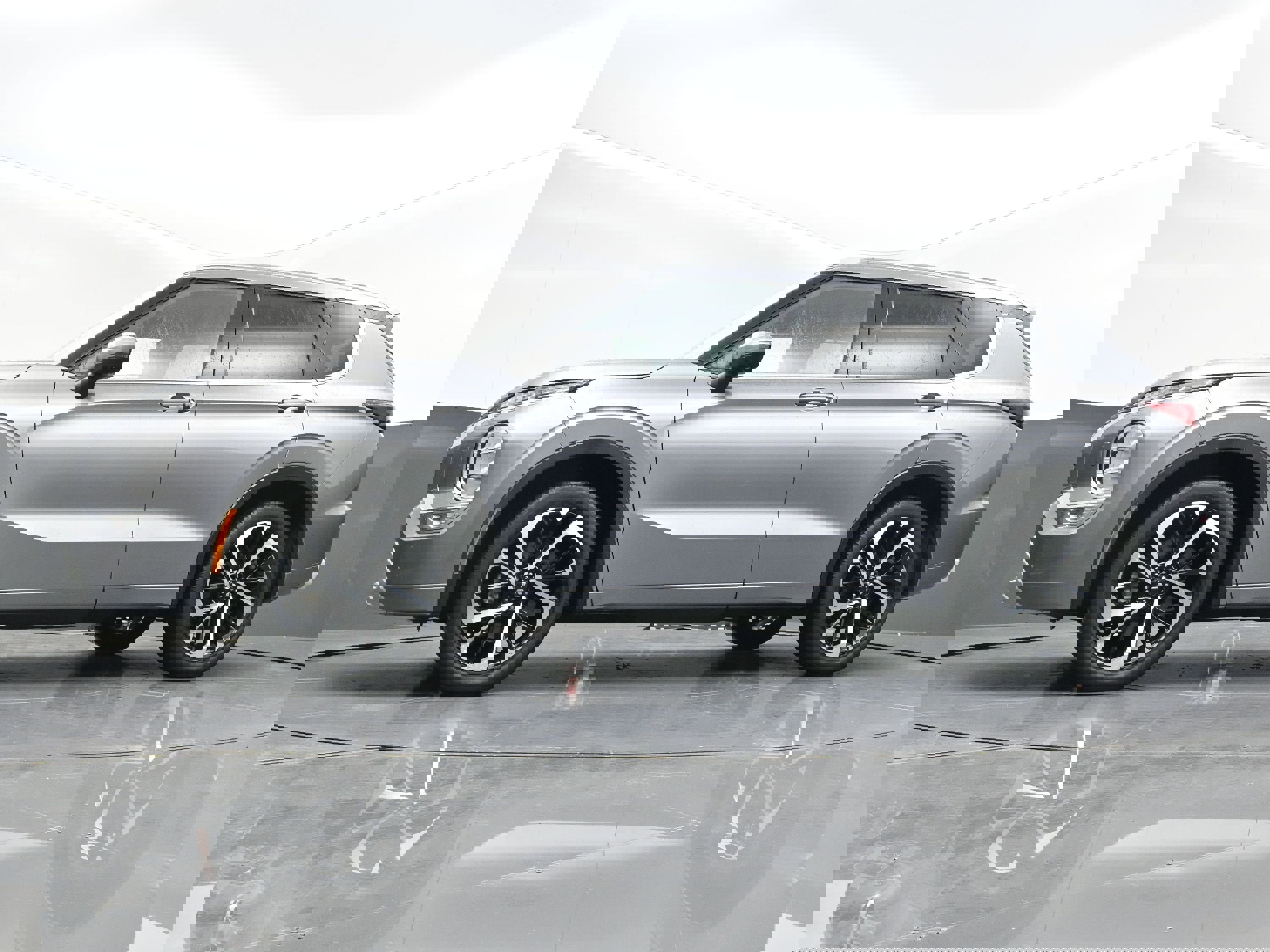 Used 2022 Mitsubishi Outlander SEL image 45