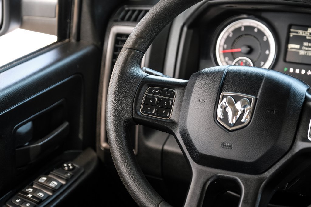 Used 2019 RAM 1500 Tradesman w/ Chrome Plus Package RWD image 13