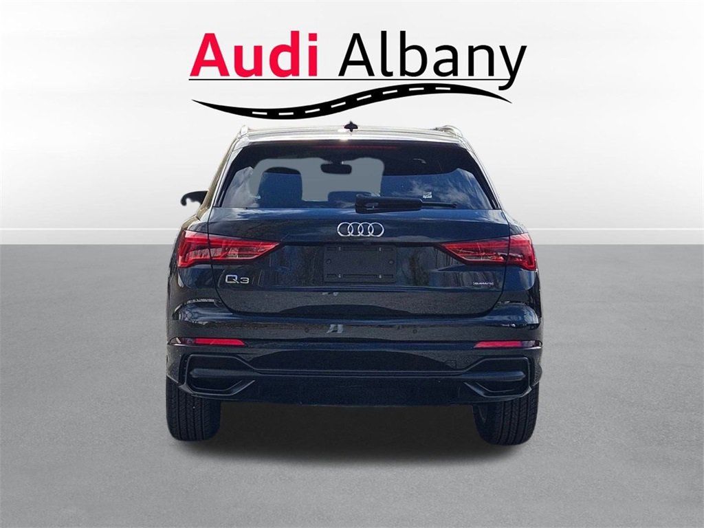 Used 2022 Audi Q3 2.0T Premium Plus w/ Premium Plus Package image 5