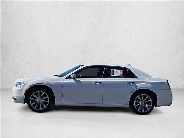 Used 2018 Chrysler 300 Limited image 9