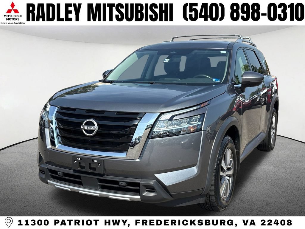 Used 2023 Nissan Pathfinder SL