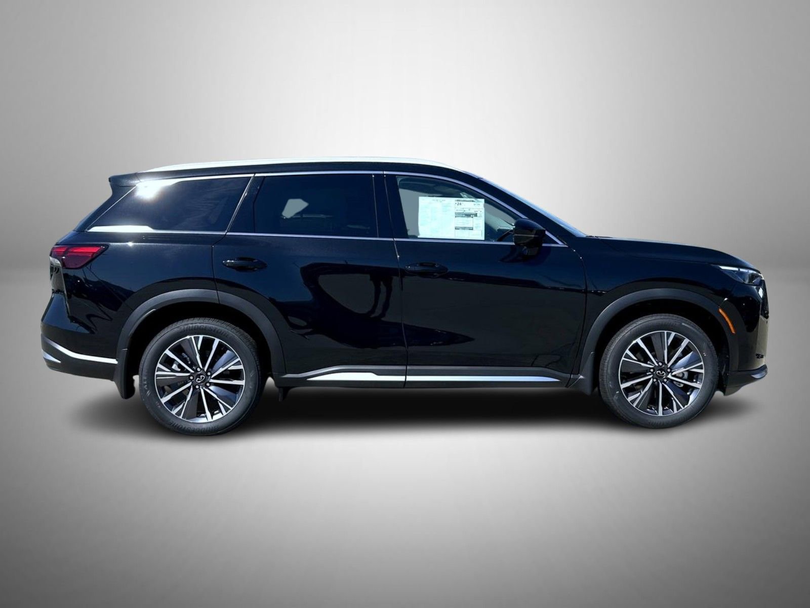 New 2026 INFINITI QX60 Luxe w/ Family Package image 4