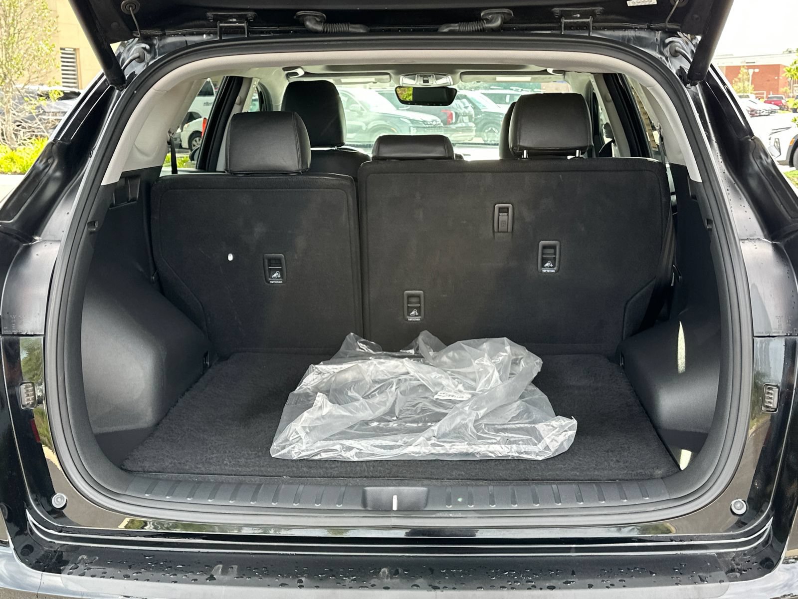 Used 2021 Hyundai Tucson Ultimate w/ Cargo Package FWD image 16