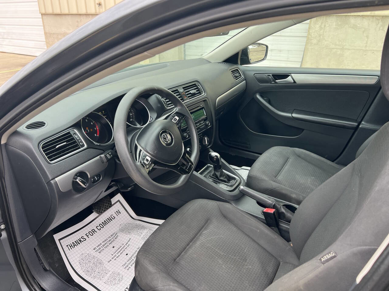Used 2015 Volkswagen Jetta SE FWD image 3