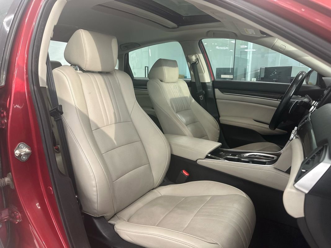 Used 2019 Honda Accord Touring image 22