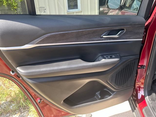 Used 2026 Jeep Grand Cherokee L 4WD image 14