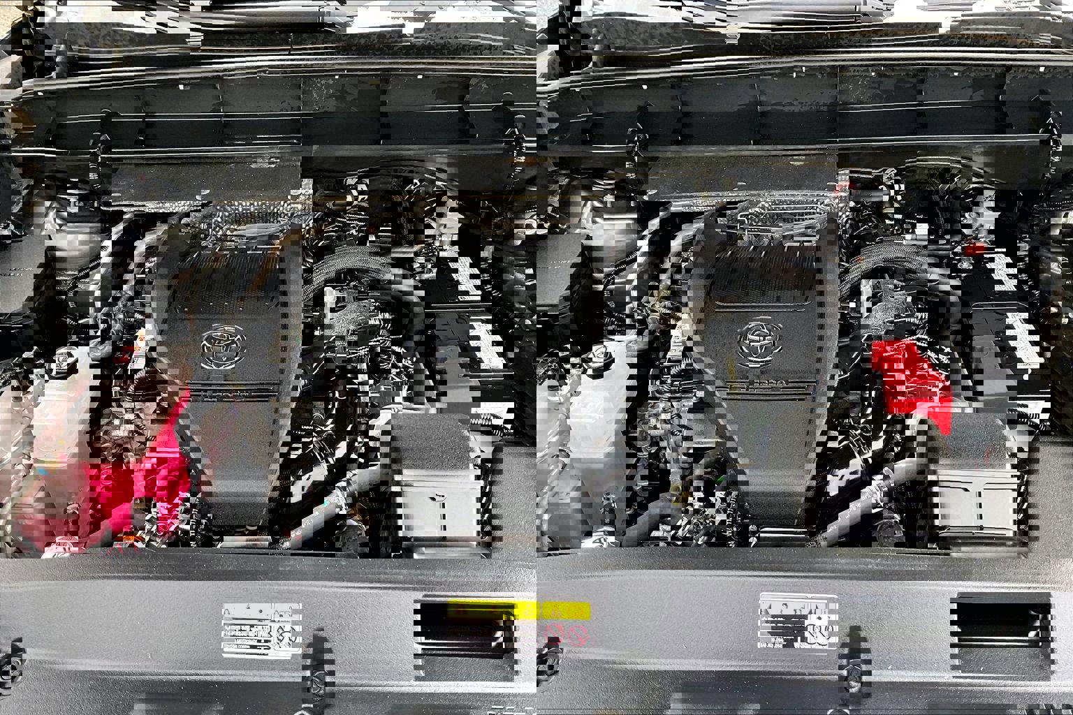 Used 2024 Toyota Highlander LE image 10