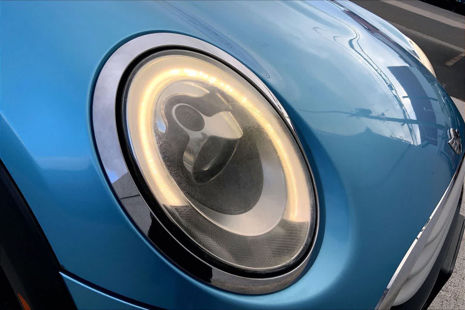 Used 2015 MINI Cooper 4-Door Hardtop FWD image 30