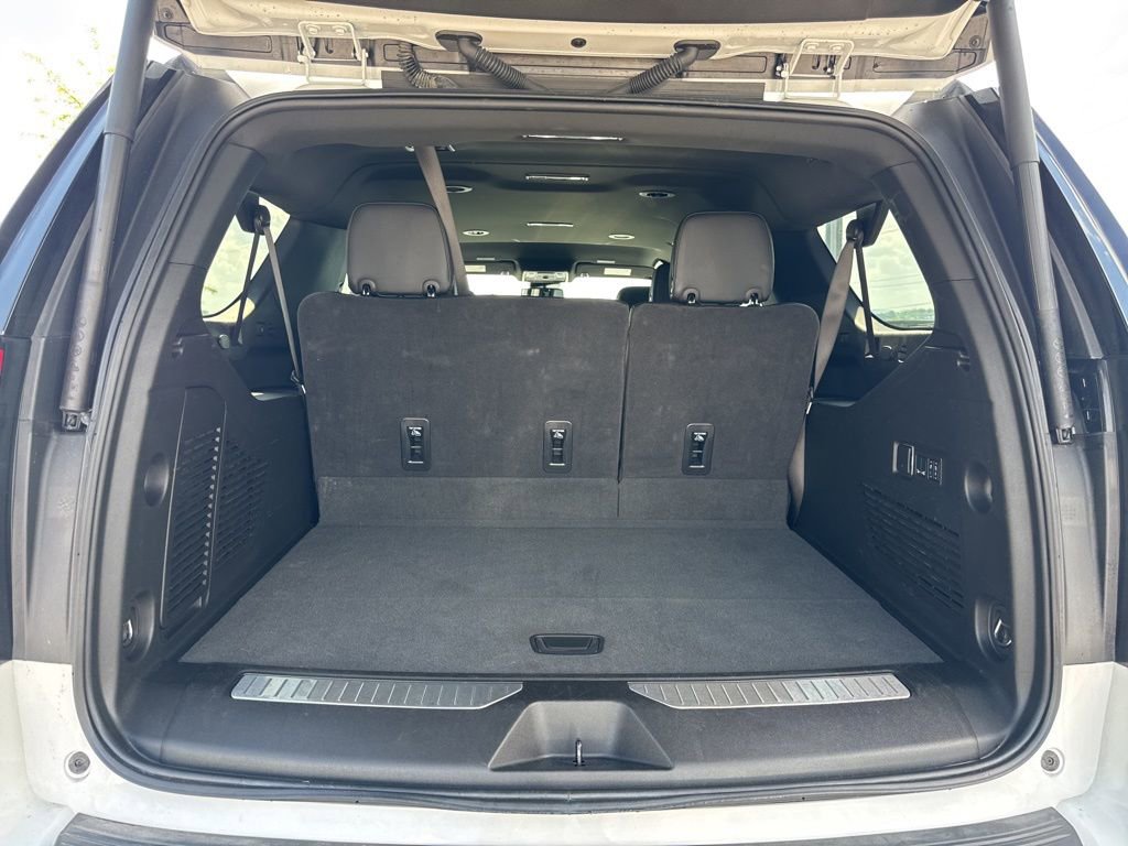 Used 2025 GMC Yukon XL Denali AWD/4WD image 33
