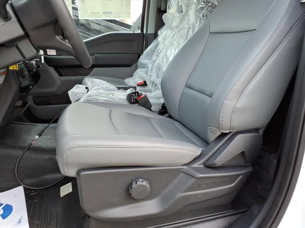New 2025 Ford F550 4x4 Regular Cab Super Duty image 12