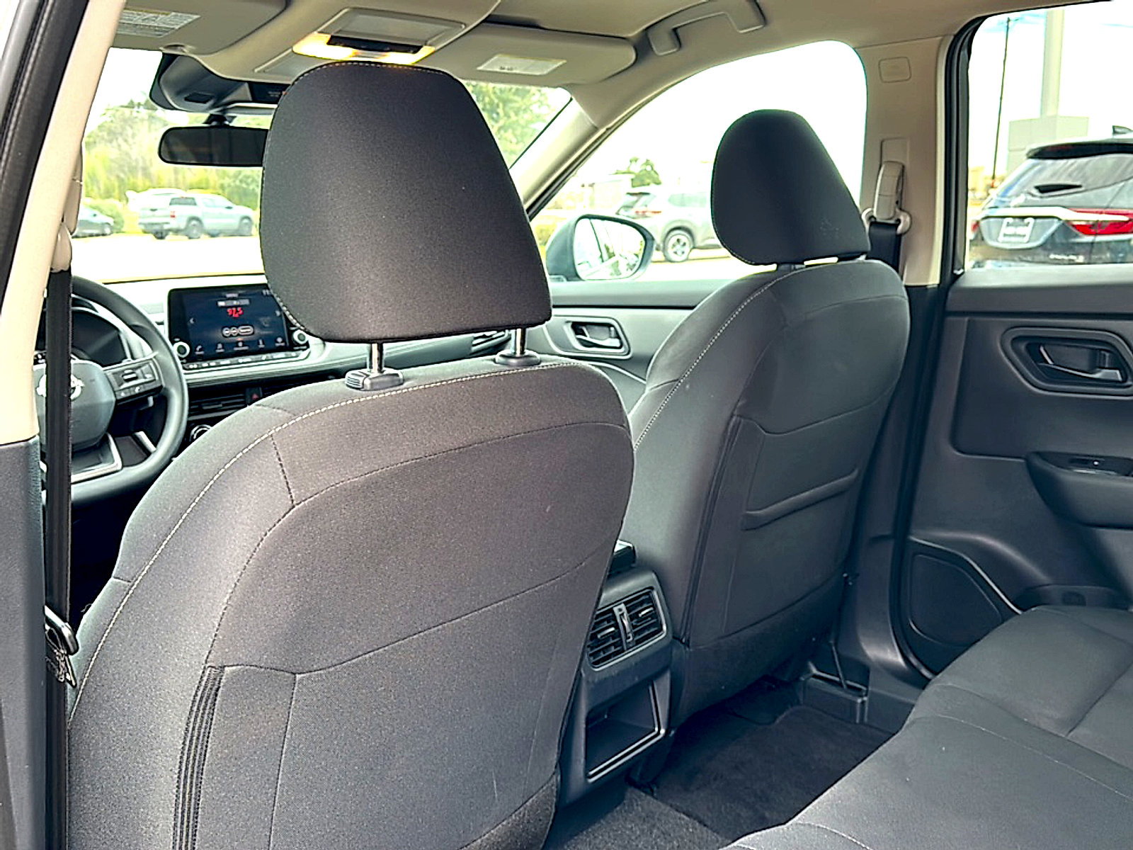 Certified 2025 Nissan Rogue S image 17