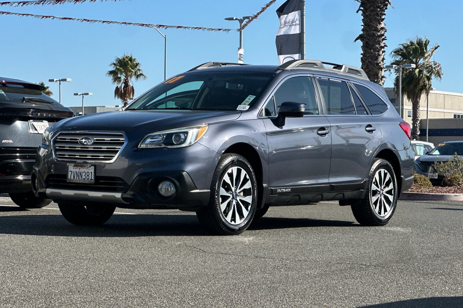 Used 2017 Subaru Outback 2.5i Limited w/ Popular Package #5 AWD/4WD image 8
