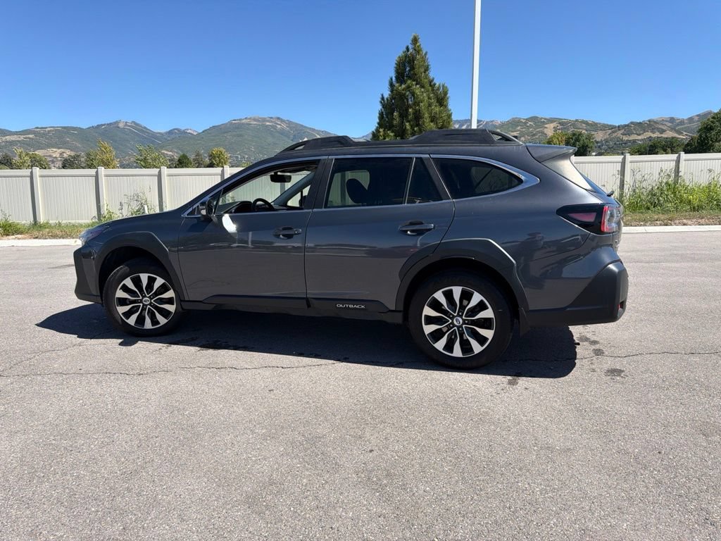 Used 2023 Subaru Outback Limited XT AWD/4WD image 9