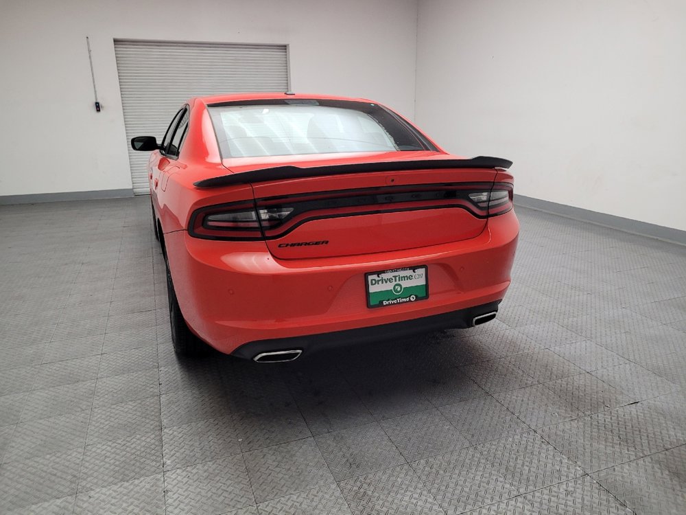 Used 2022 Dodge Charger SXT w/ Blacktop Package image 6