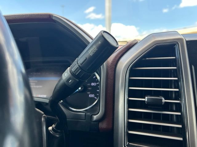 Used 2021 Ford F350 Platinum w/ FX4 Off-Road Package AWD/4WD image 28