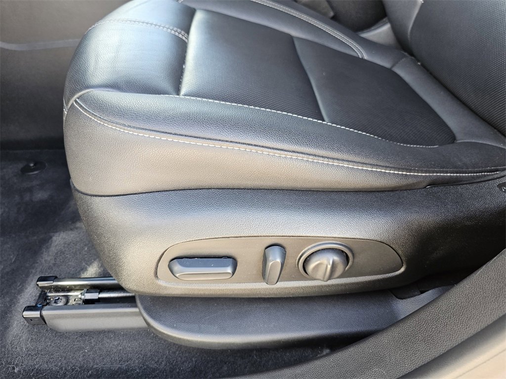 Used 2024 Chevrolet Blazer LT image 14