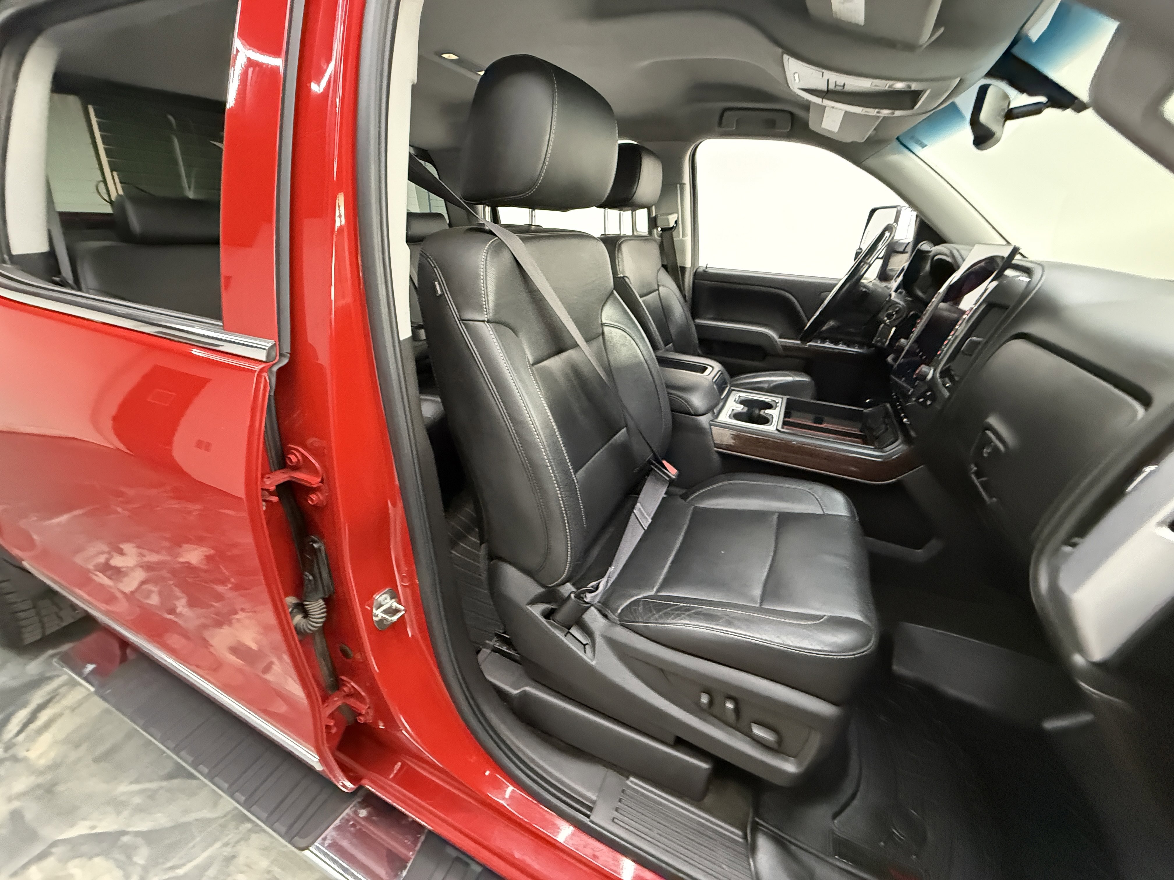 Used 2015 GMC Sierra 1500 SLT w/ SLT Crew Cab Value Package image 24