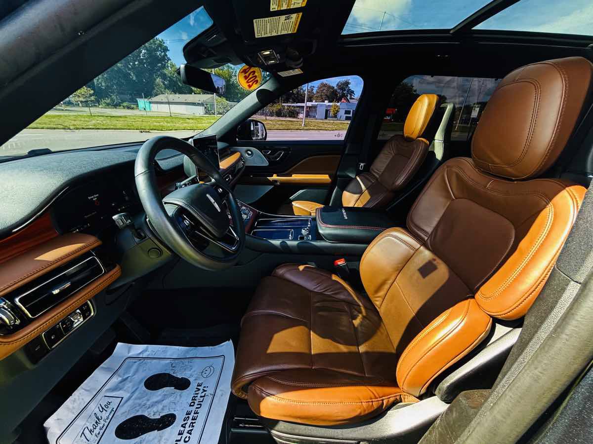 Used 2024 Lincoln Aviator Reserve w/ Equipment Group 201A AWD/4WD image 30
