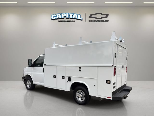 New 2025 Chevrolet Express 3500 w/ Power Convenience Package RWD image 11