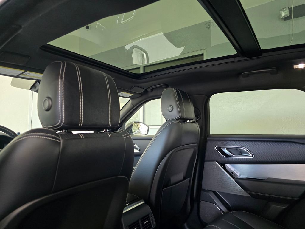 Used 2021 Land Rover Range Rover Velar R-Dynamic S AWD/4WD image 25