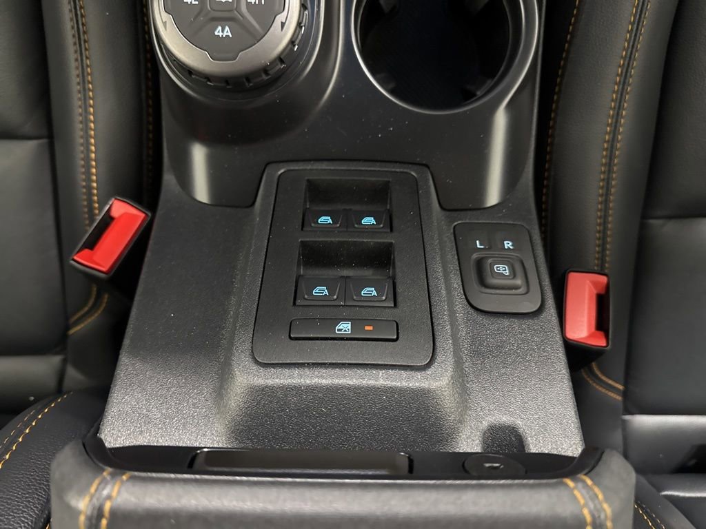 Used 2024 Ford Bronco Badlands AWD/4WD image 29