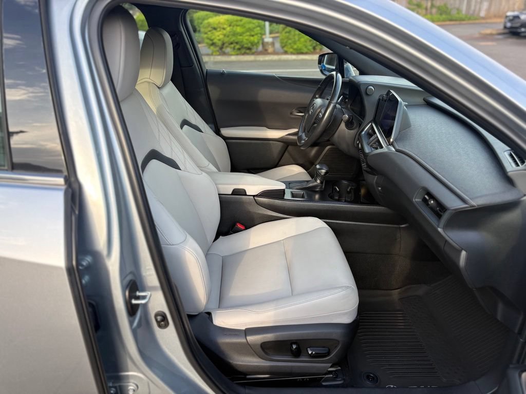 Used 2023 Lexus UX 250h AWD w/ Accessory Package (A2) image 23
