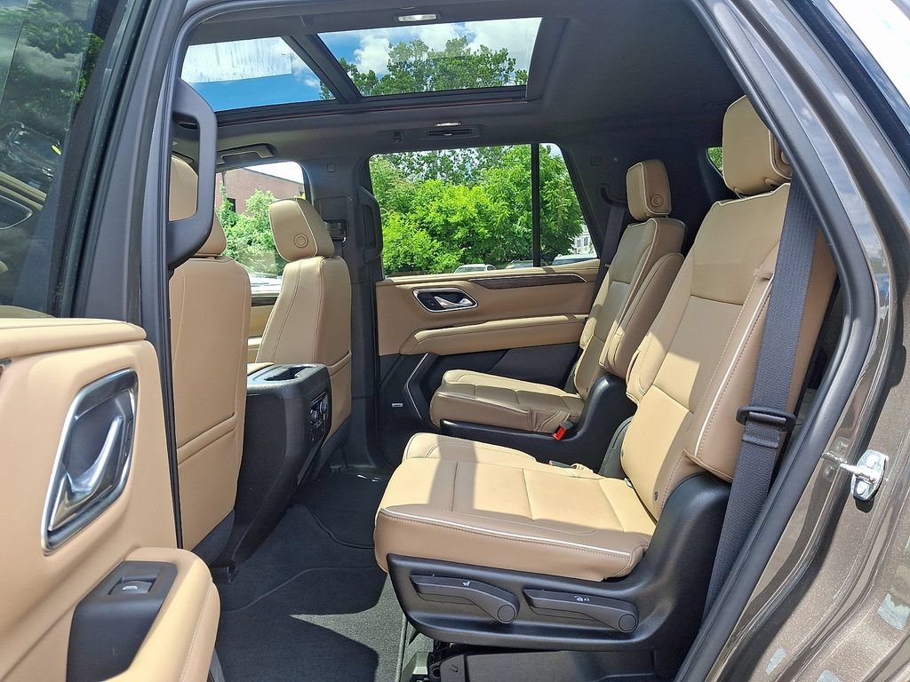 Certified 2021 Chevrolet Tahoe Premier w/ Premium Package AWD/4WD image 8