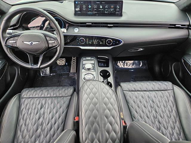 Used 2024 Genesis GV70 3.5T Sport w/ Sport Prestige Package image 17