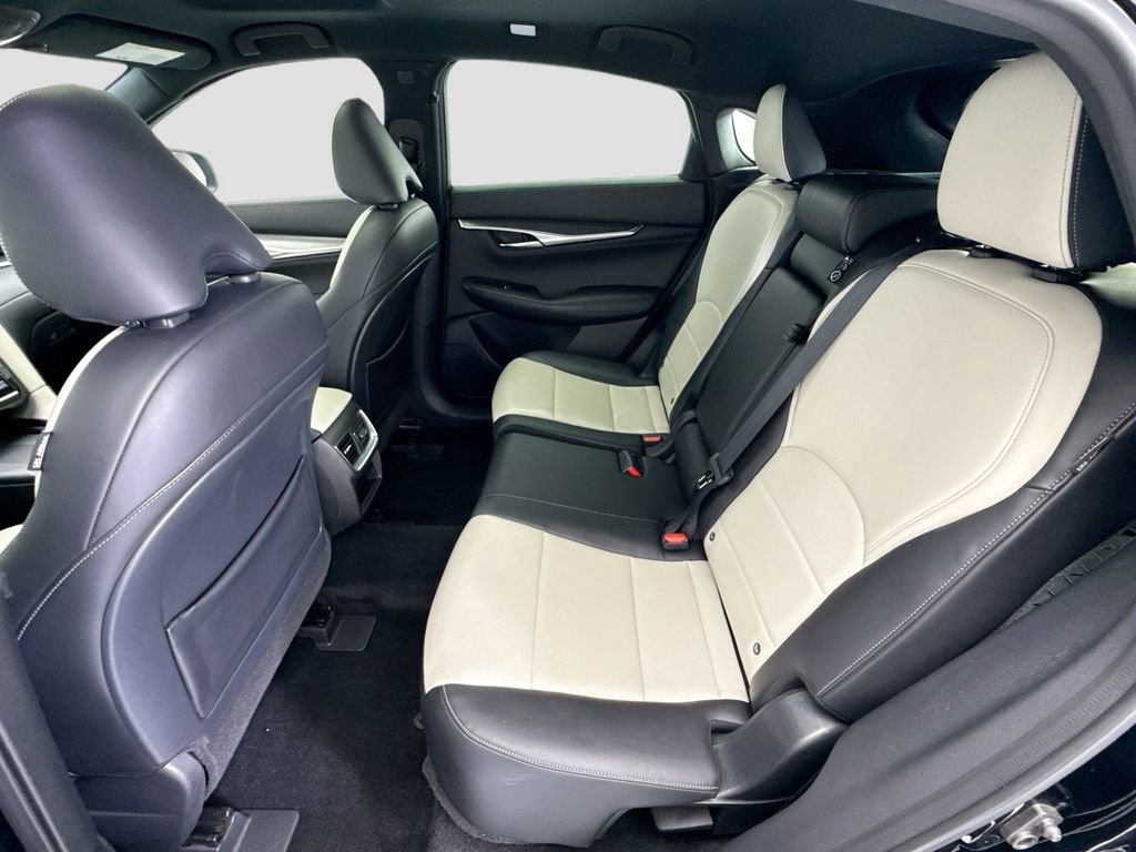 Used 2023 INFINITI QX55 Luxe w/ Cargo Package image 19