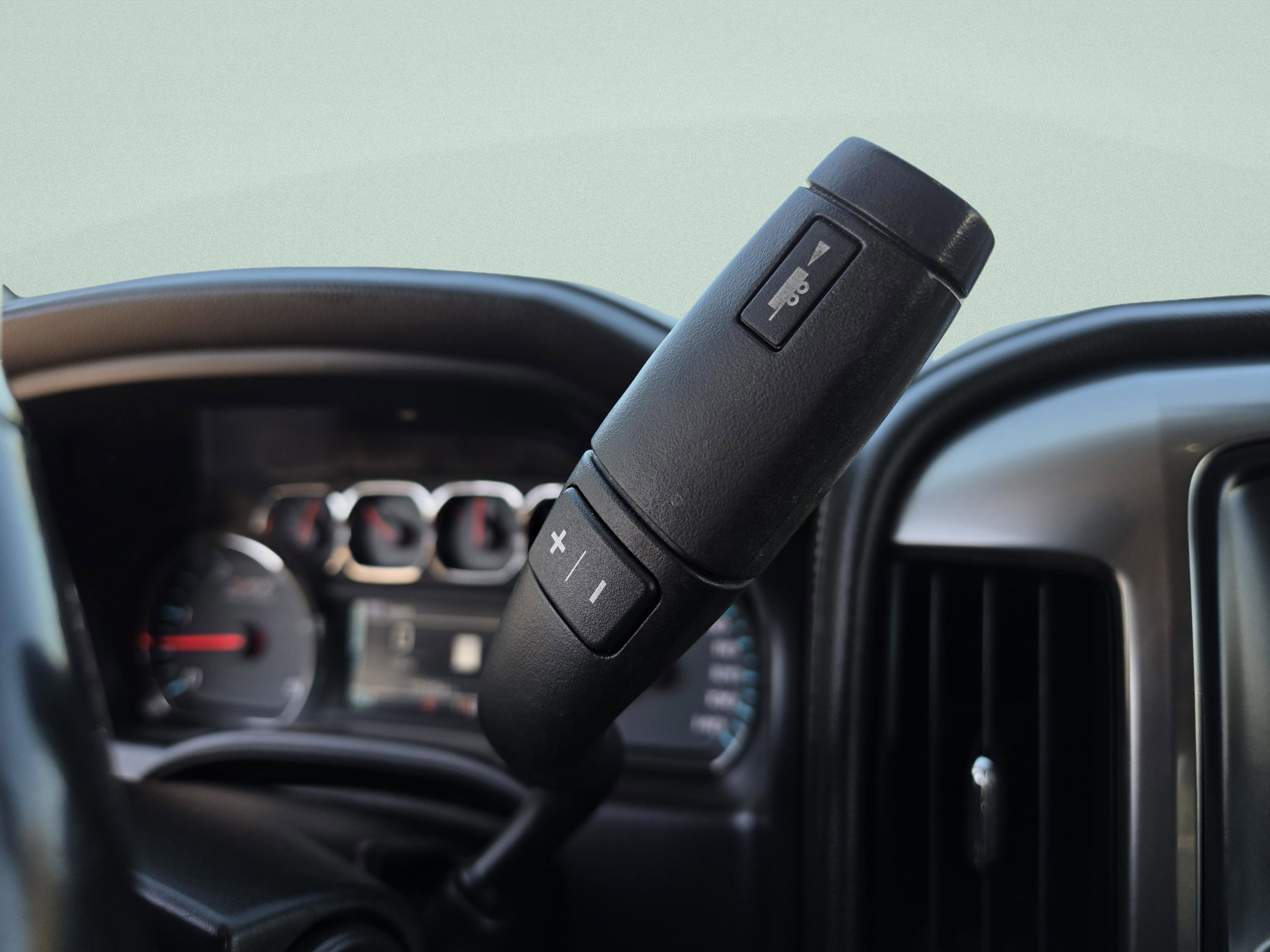 Used 2019 Chevrolet Silverado 2500 LTZ w/ Duramax Plus Package image 34