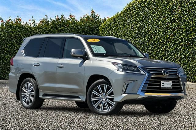 Used 2016 Lexus LX 570 4WD w/ Luxury Package video 2