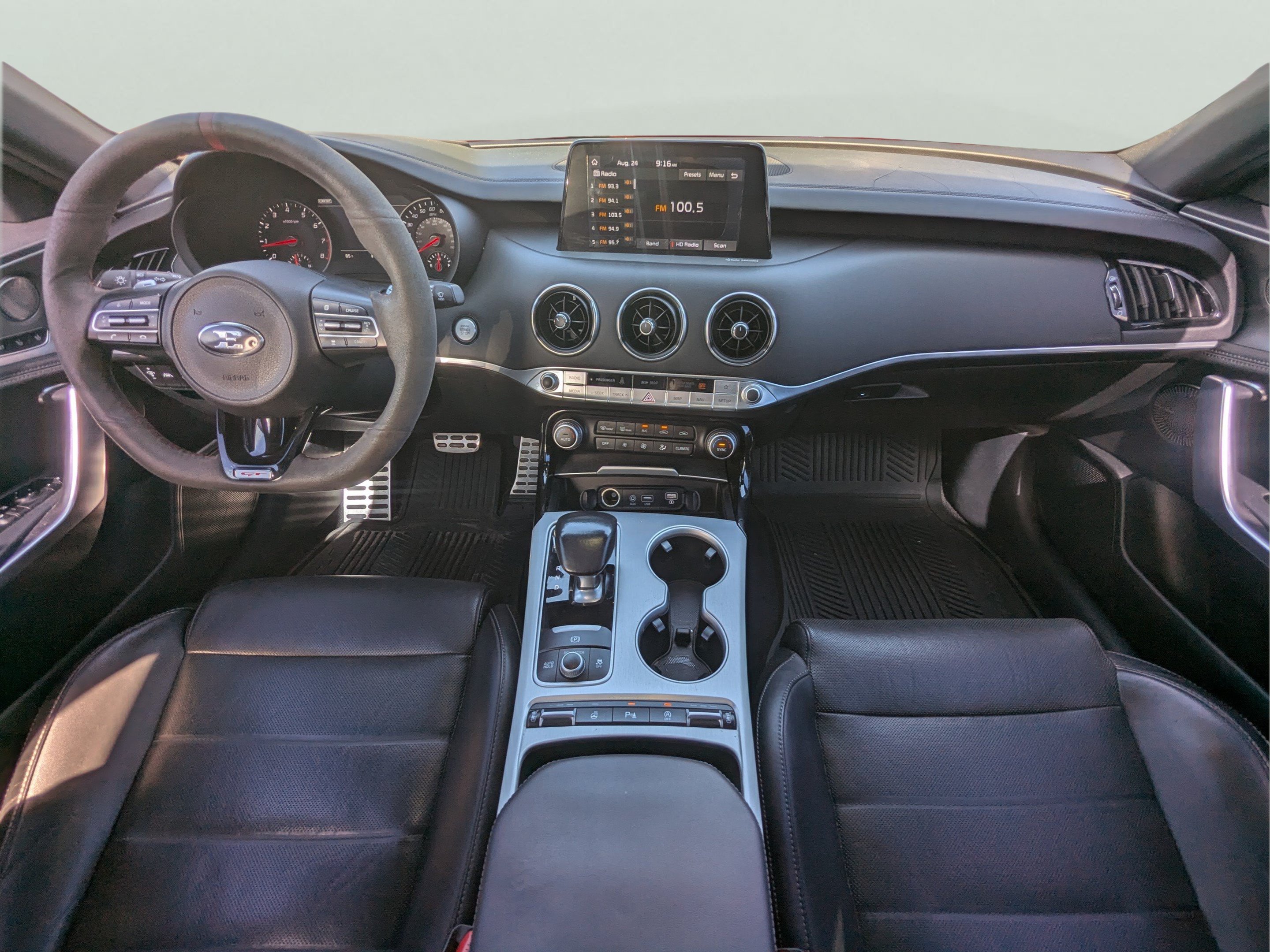 Used 2018 Kia Stinger GT2 AWD/4WD image 16