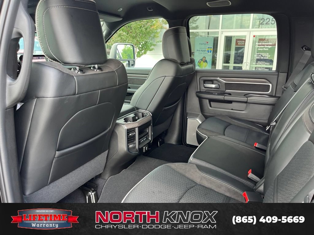 New 2026 RAM 2500 Laramie AWD/4WD image 15
