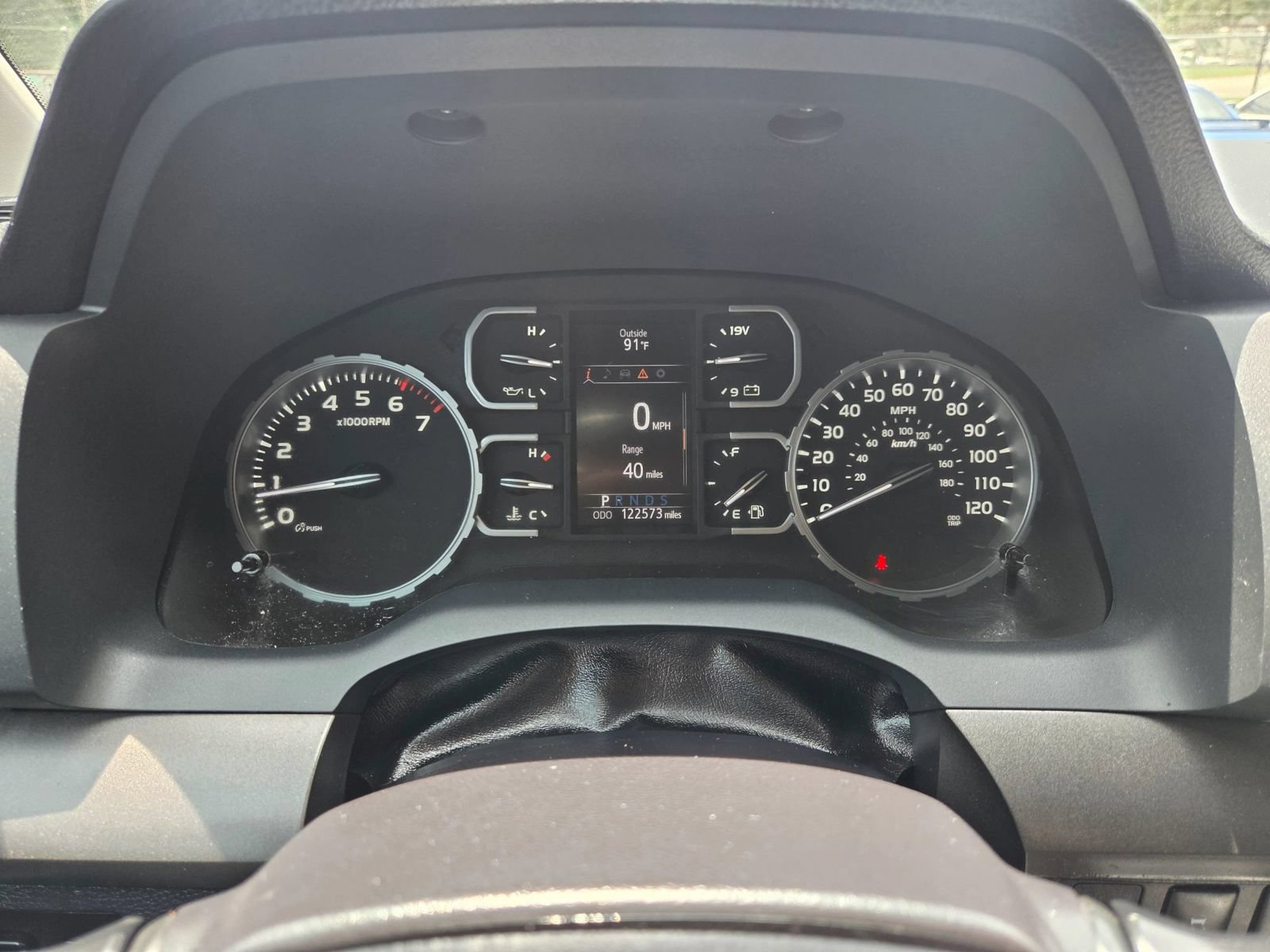 Used 2018 Toyota Tundra SR5 w/ TRD Off Road Package AWD/4WD image 18