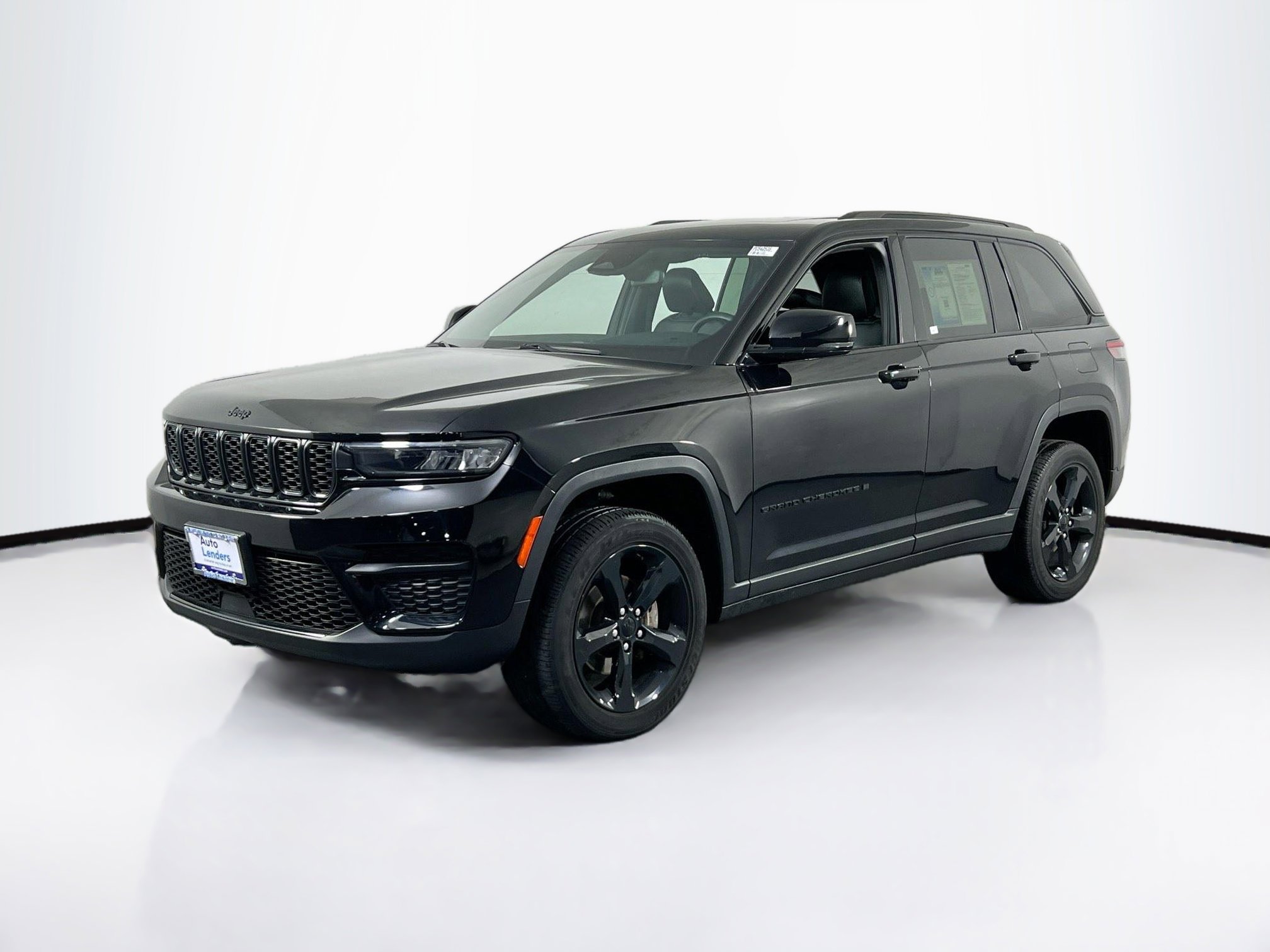 Used 2023 Jeep Grand Cherokee Altitude AWD/4WD video 1