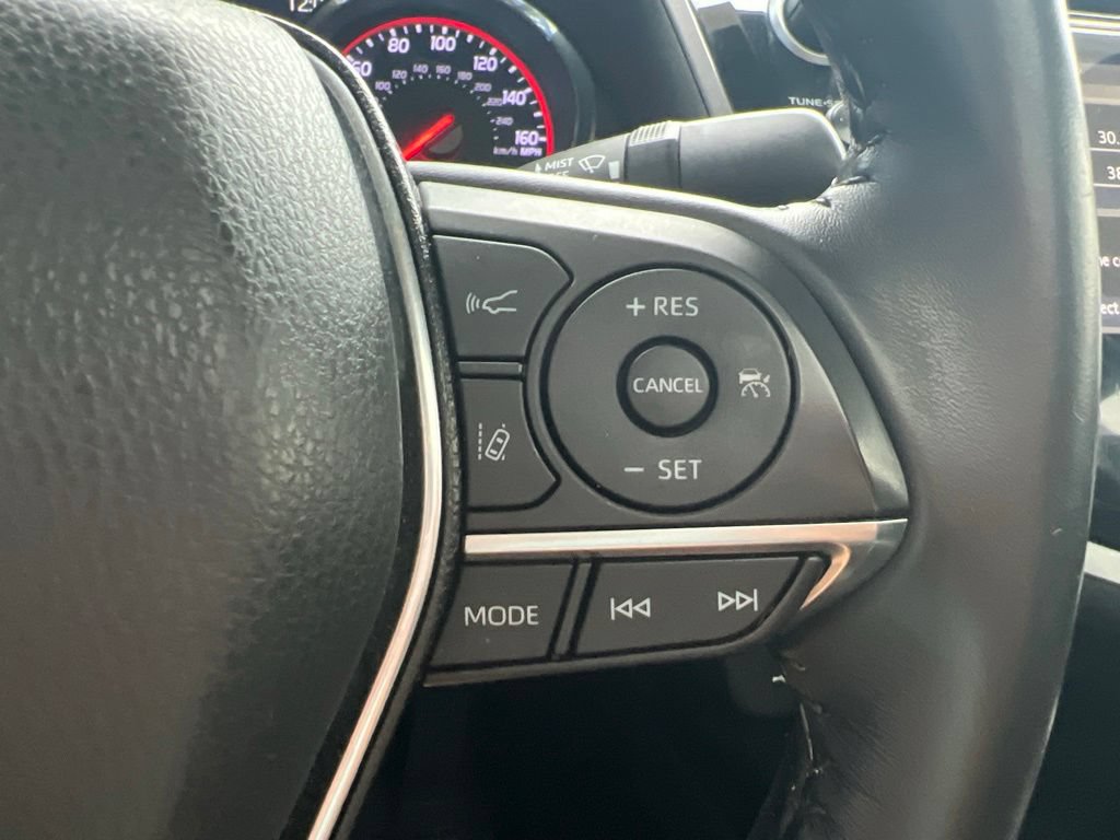 Used 2020 Toyota Camry XSE FWD image 26